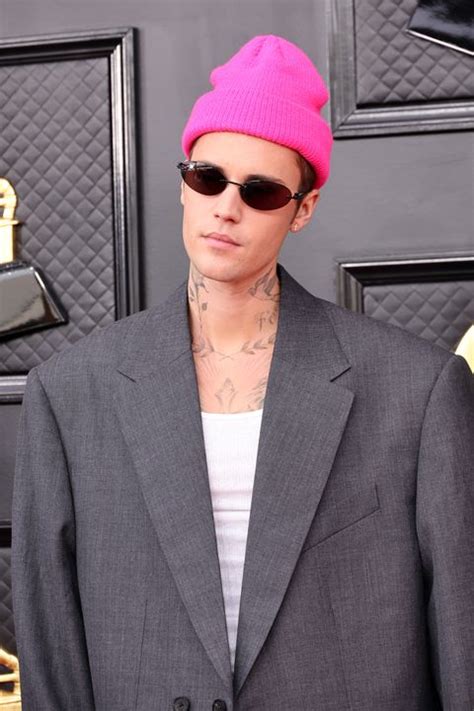 justin bieber pink beanie